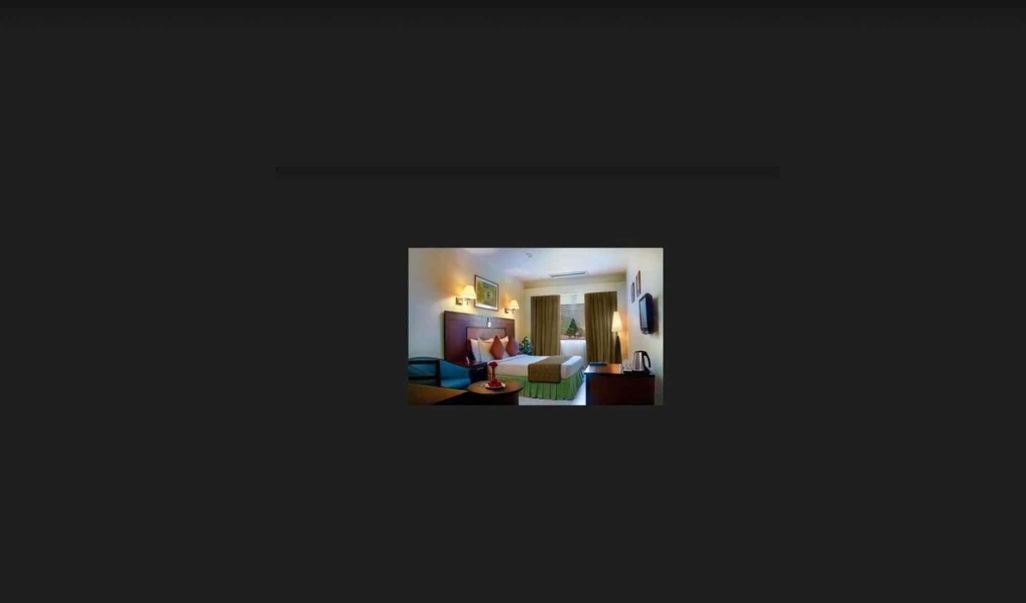 Ramada Katunayaka Esterno foto