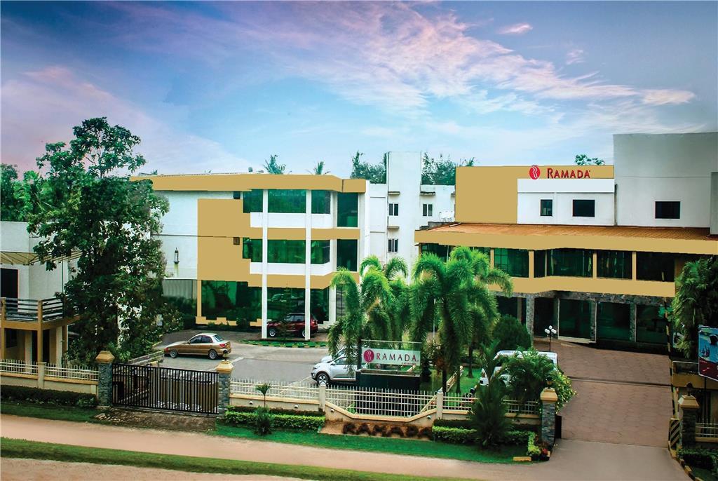 Ramada Katunayaka Esterno foto